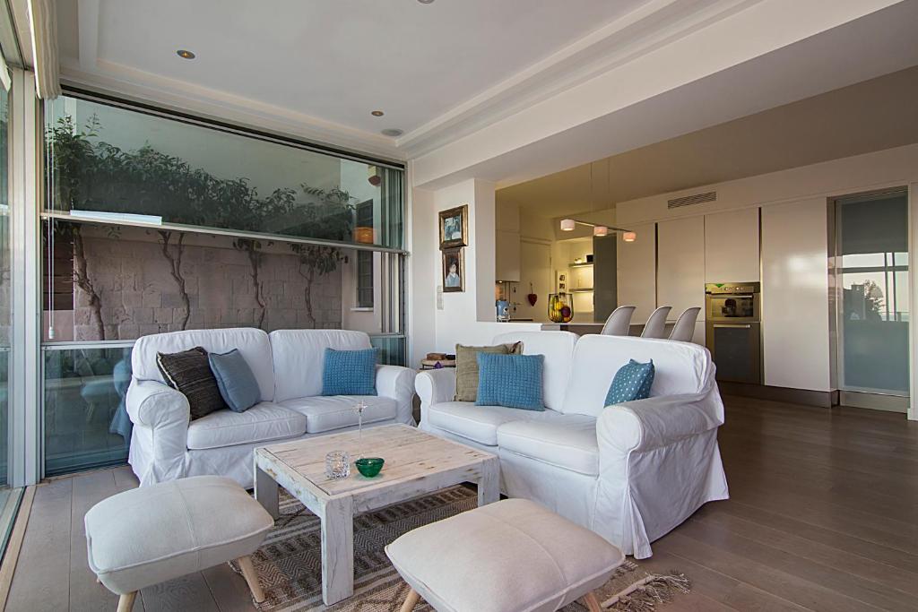 Private Pool & Sea View Residence room 1